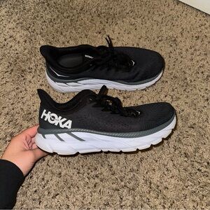 Hoka Clifton 7
